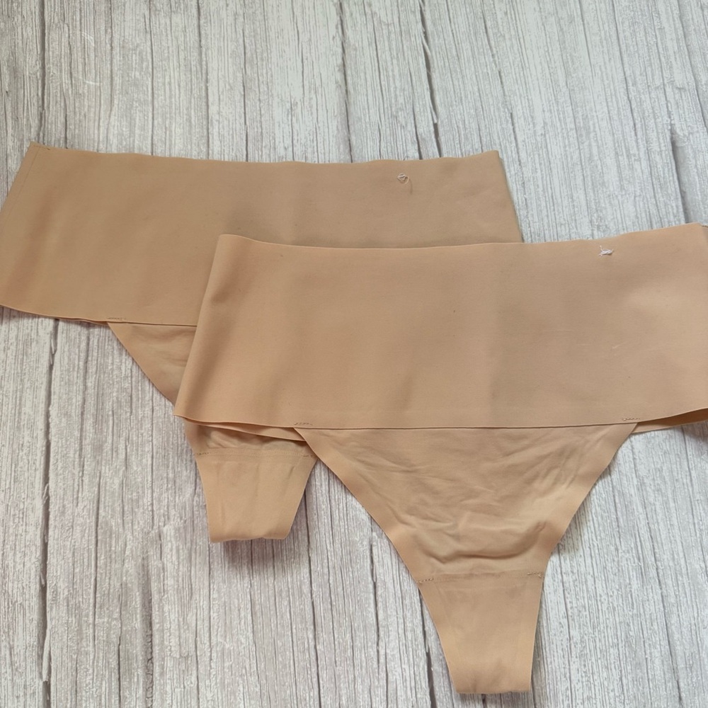 Spanx 0215 Undie Tectable Thong 2-Pack Panties US Size L